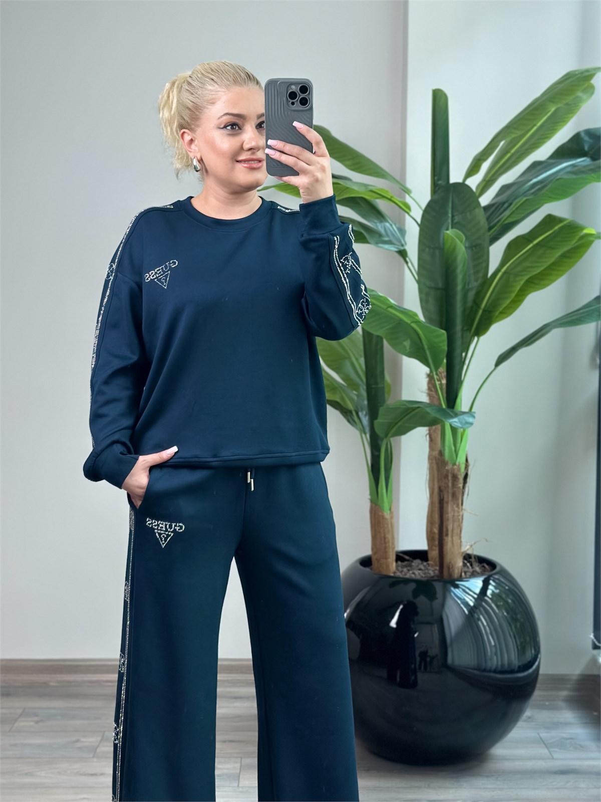 Taş İşleme Şerit Detaylı Spor Takım LACİVERT