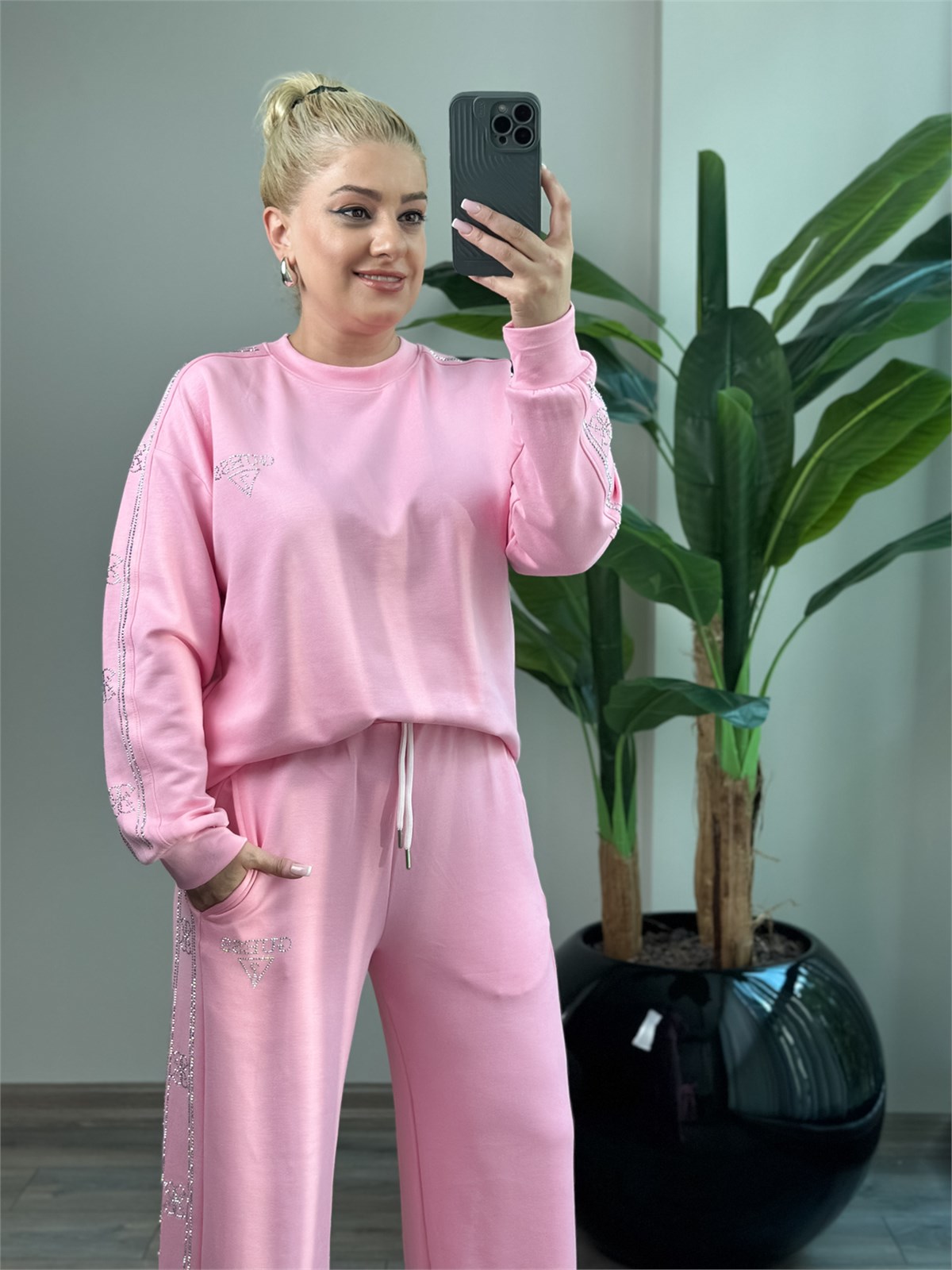 Taş İşleme Şerit Detaylı Spor Takım PEMBE