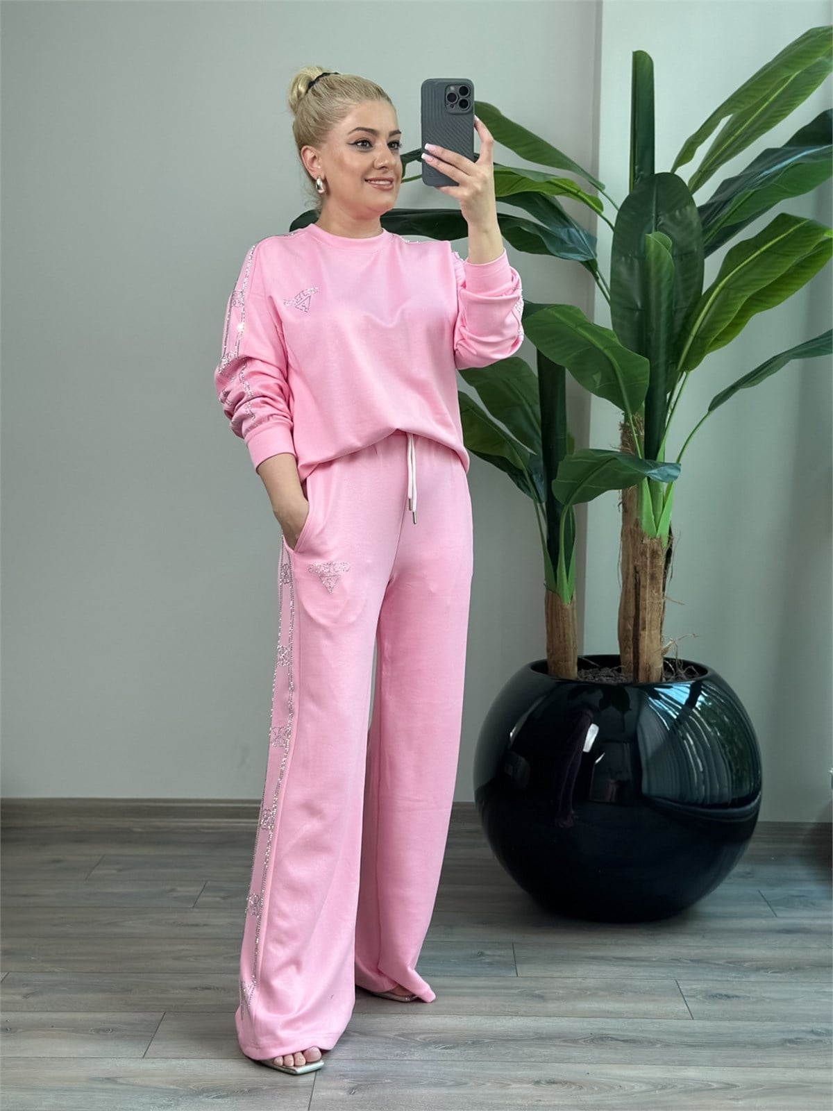 Taş İşleme Şerit Detaylı Spor Takım PEMBE
