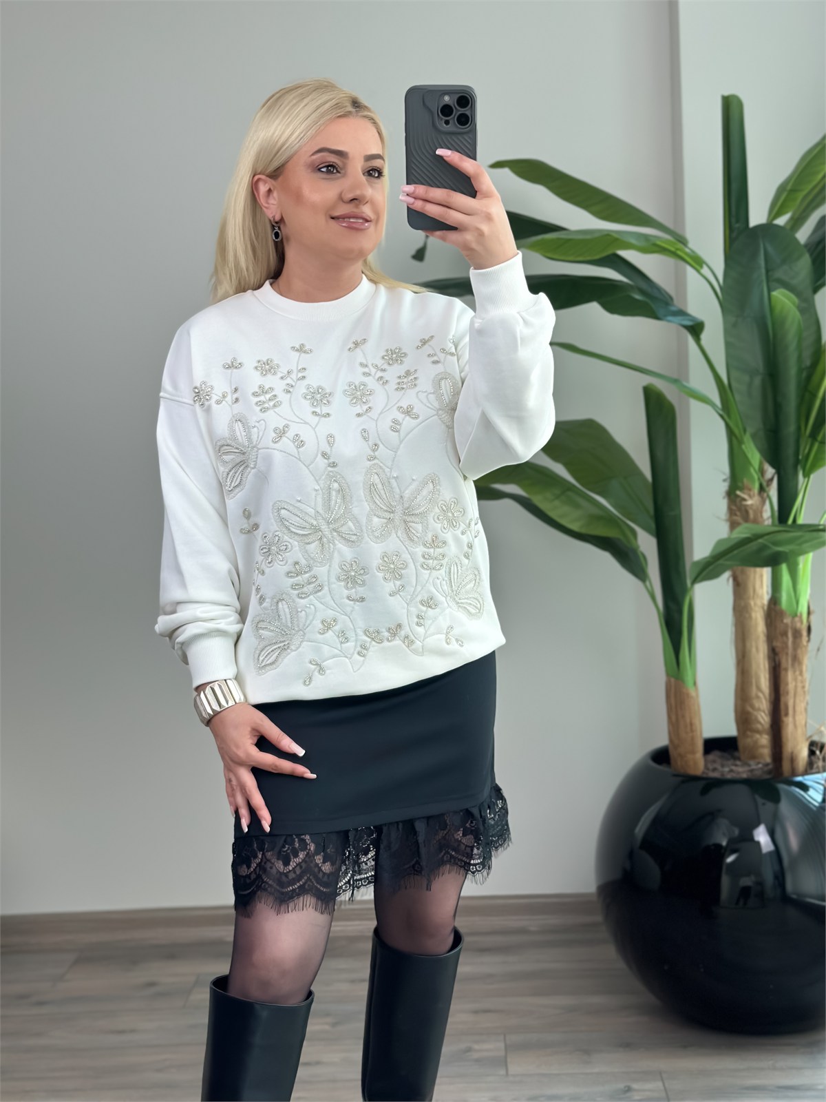 Taş İşlemeli Kelebek Desenli Sweatshirt BEYAZ