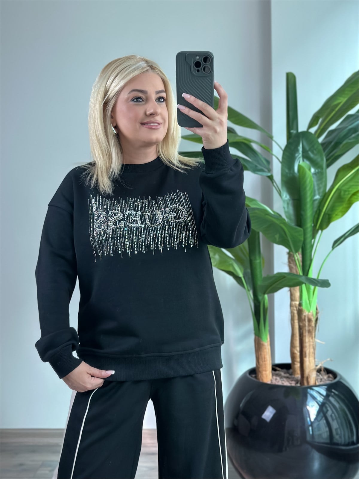 Taş İşlemeli Yazı Baskılı Sweatshirt SİYAH