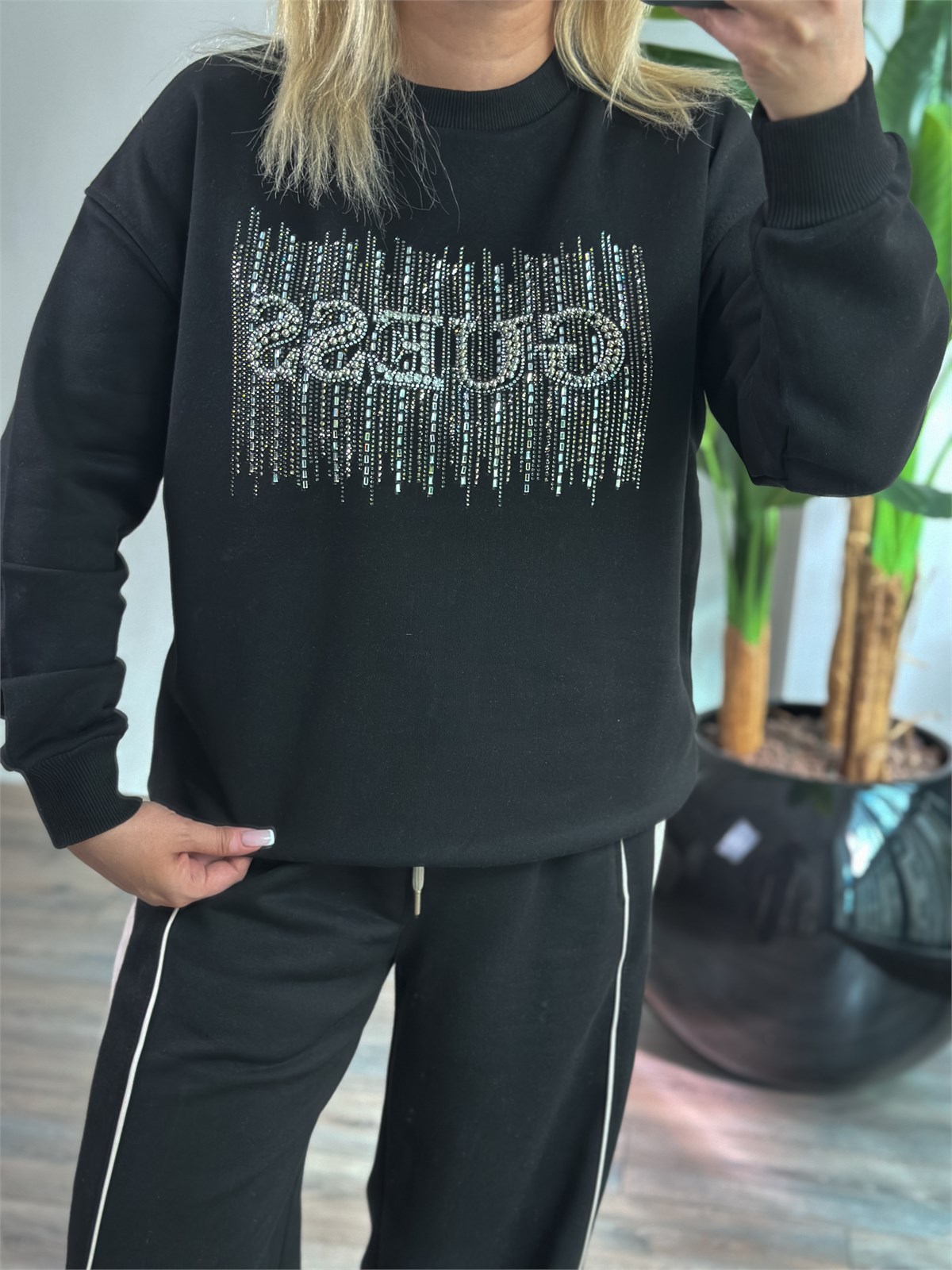 Taş İşlemeli Yazı Baskılı Sweatshirt SİYAH