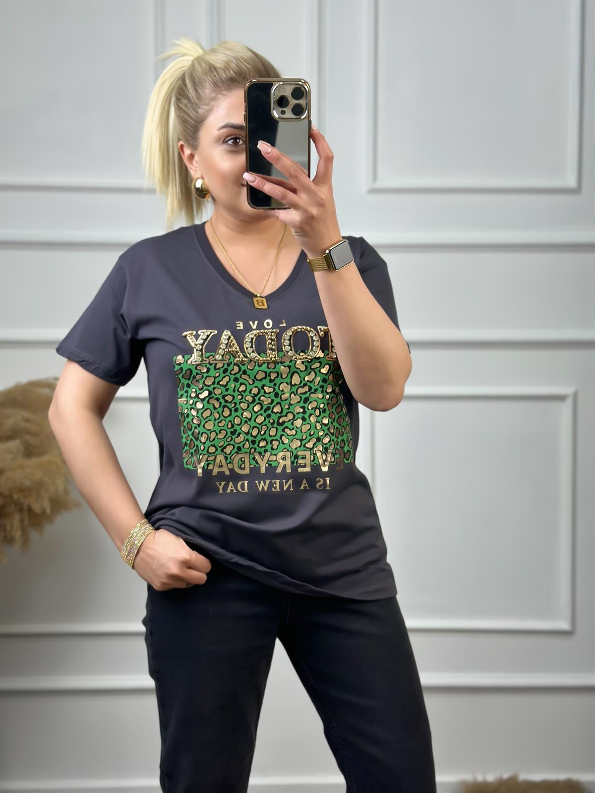 Today V Yaka Taşlı Tshirt ANTRASİT