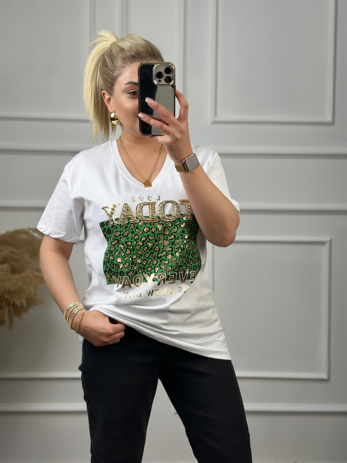 Today V Yaka Taşlı Tshirt BEYAZ