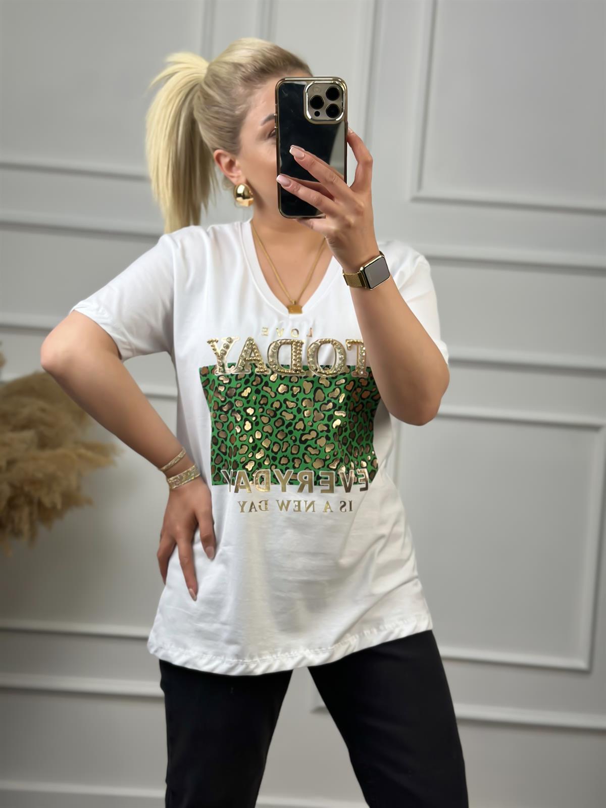 Today V Yaka Taşlı Tshirt BEYAZ