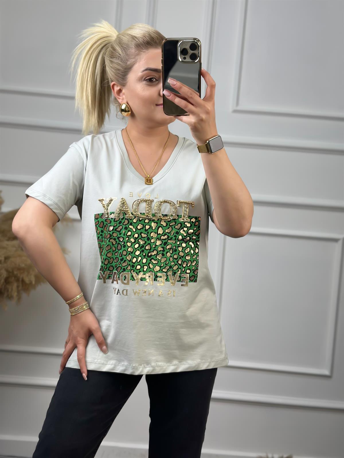 Today V Yaka Taşlı Tshirt Mint