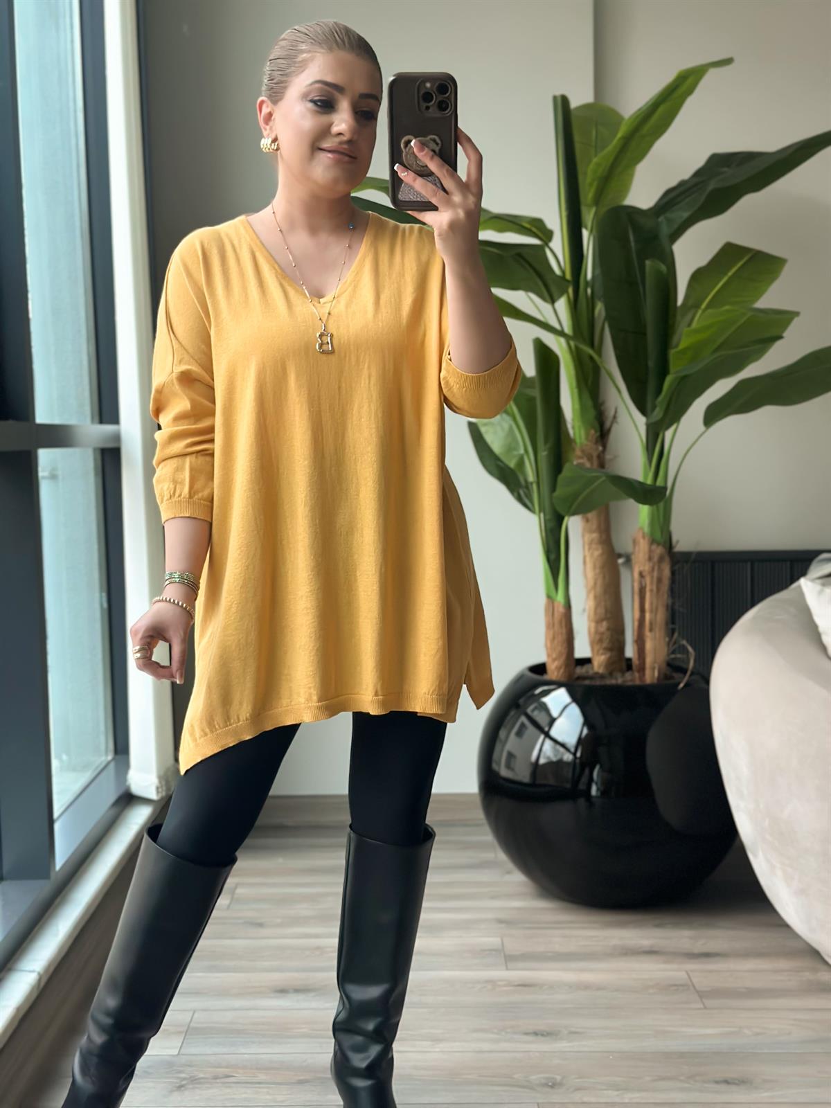 V Yaka Yarım Kol Triko Sarı