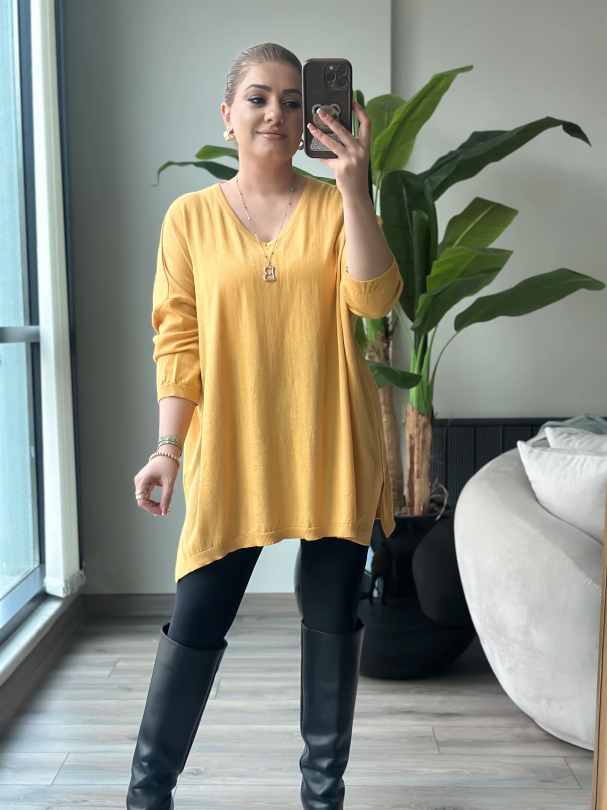 V Yaka Yarım Kol Triko Sarı