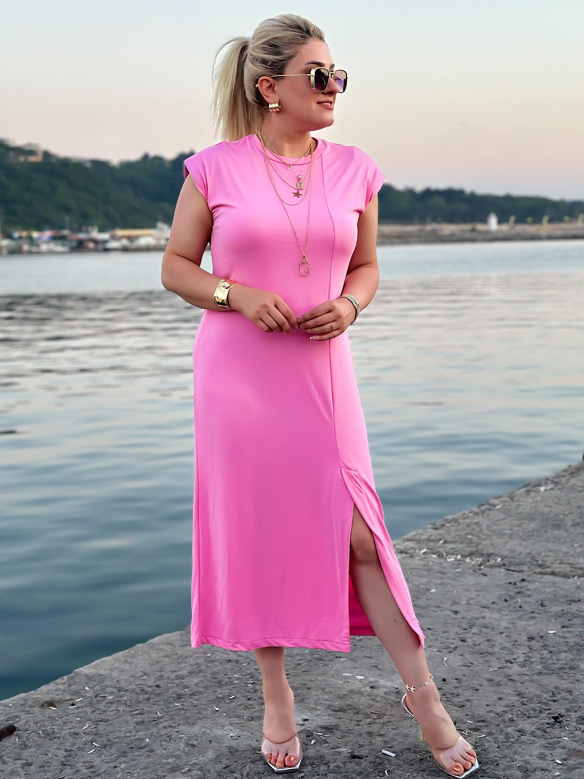 Vatkalı Düşük Omuz Önü Yırtmaçlı Modal Kumaş Elbise PEMBE