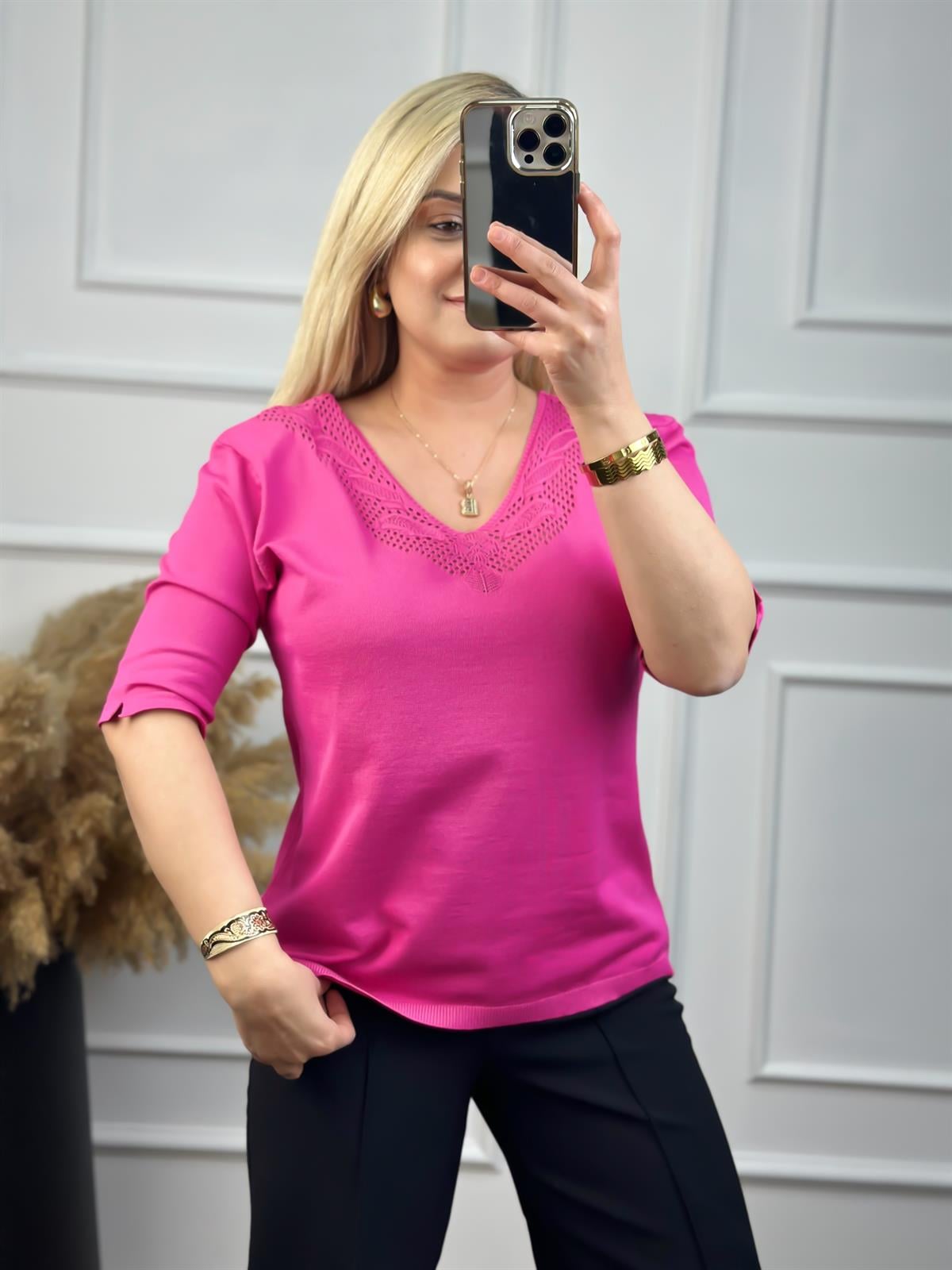 Yaka Detaylı Kısa  Kol Bluz FUŞYA