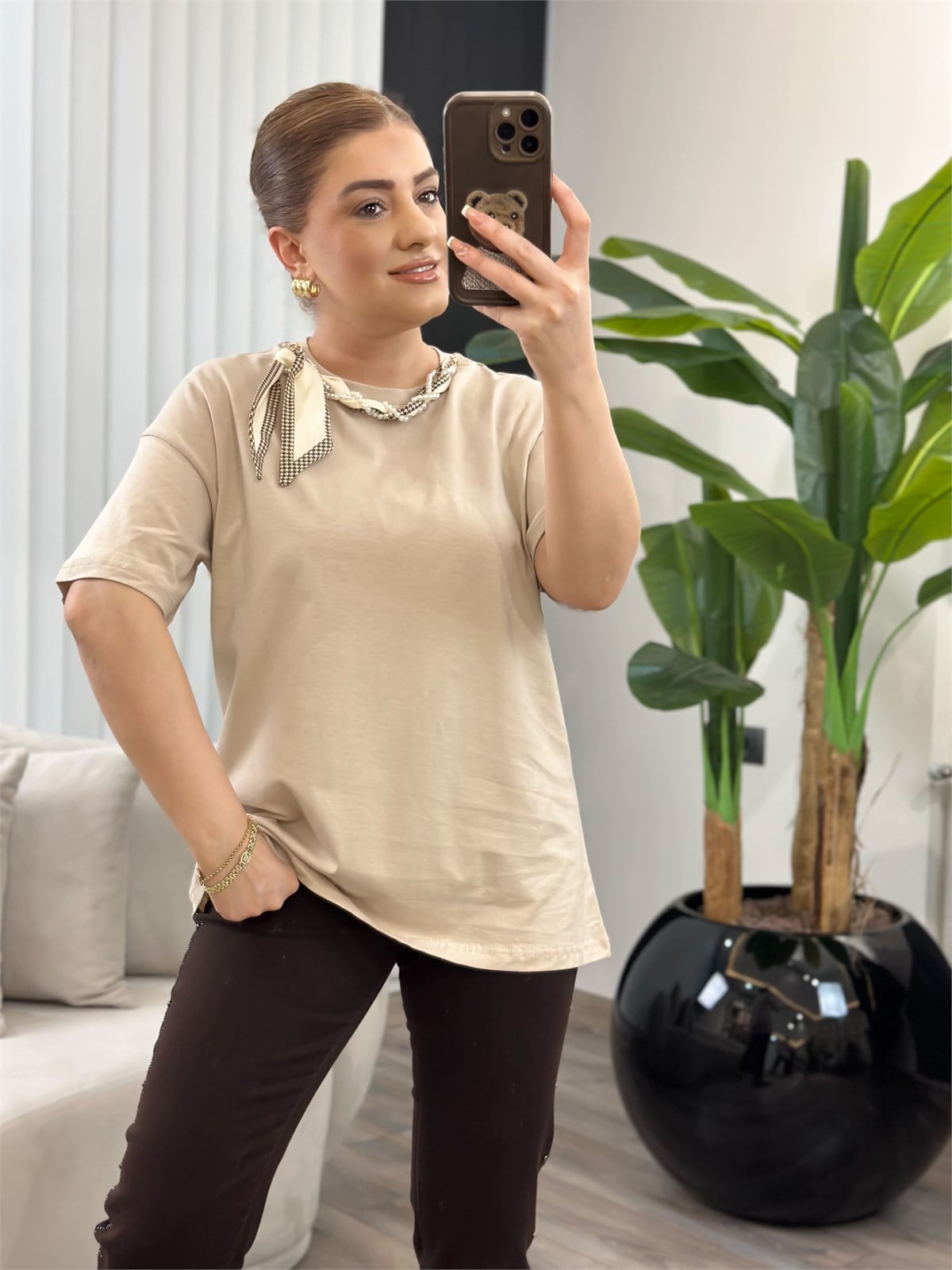 Yaka İncili Fularlı Pamuk Penye Tshirt BEJ