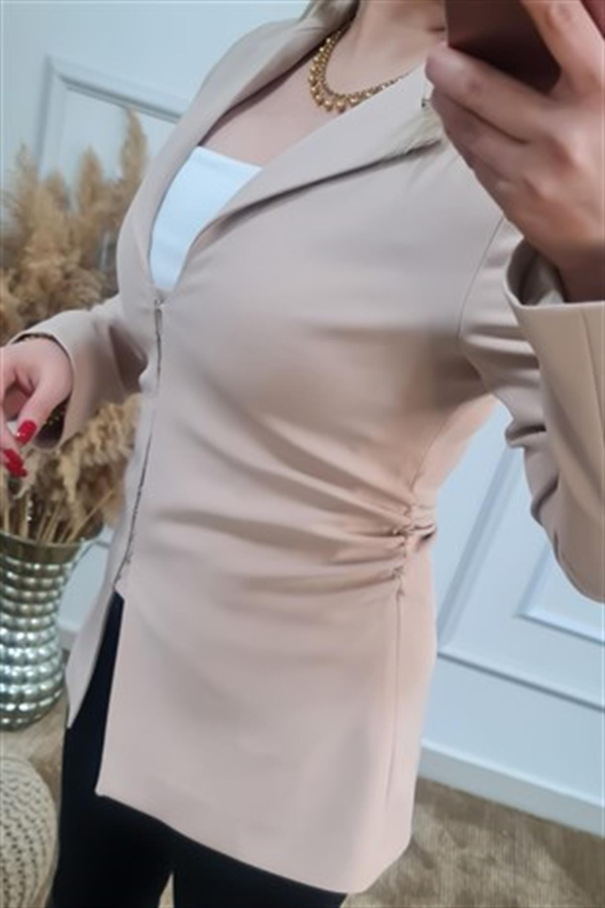 Yanları Büzgülü Fit Kesim Ceket BEJ