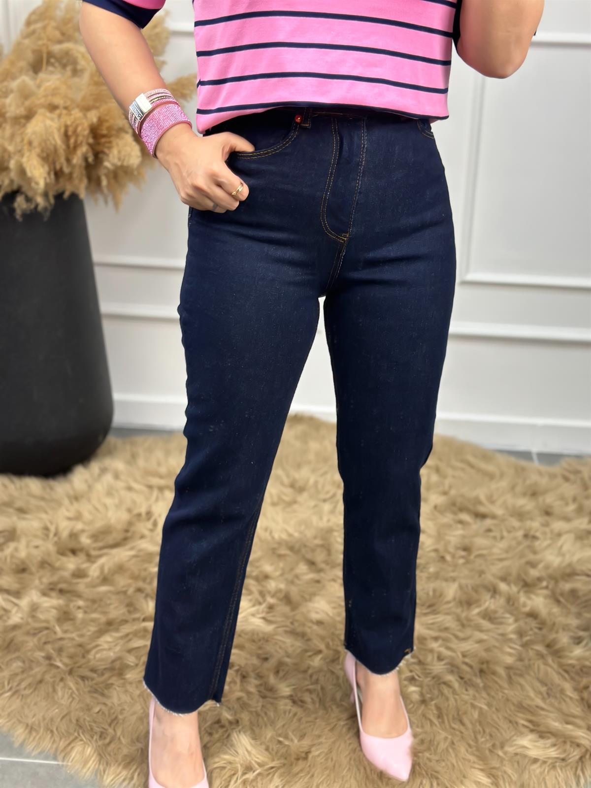 Yüksek Bel Paçası Kesik Orjinal Fit Mom LARCİVET
