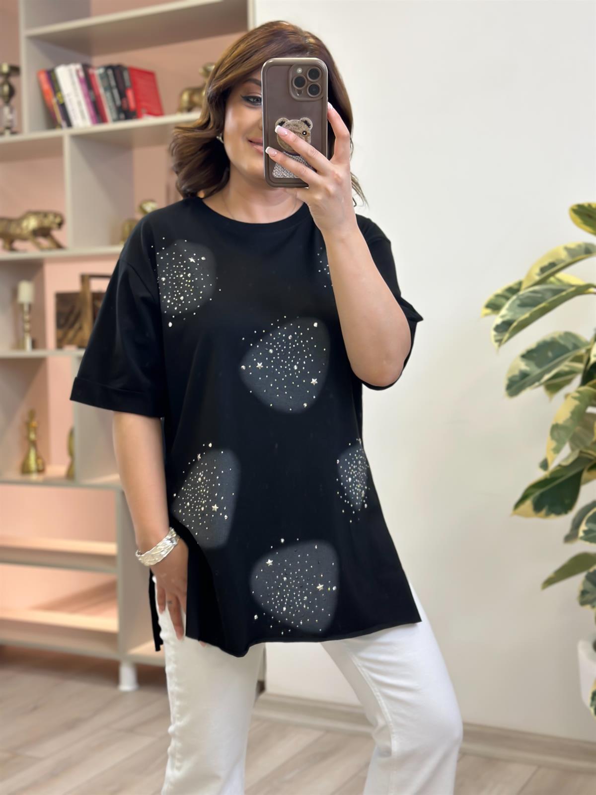 Yuvarlak Taşlı Yanları Yırtmaçlı Tshirt SİYAH