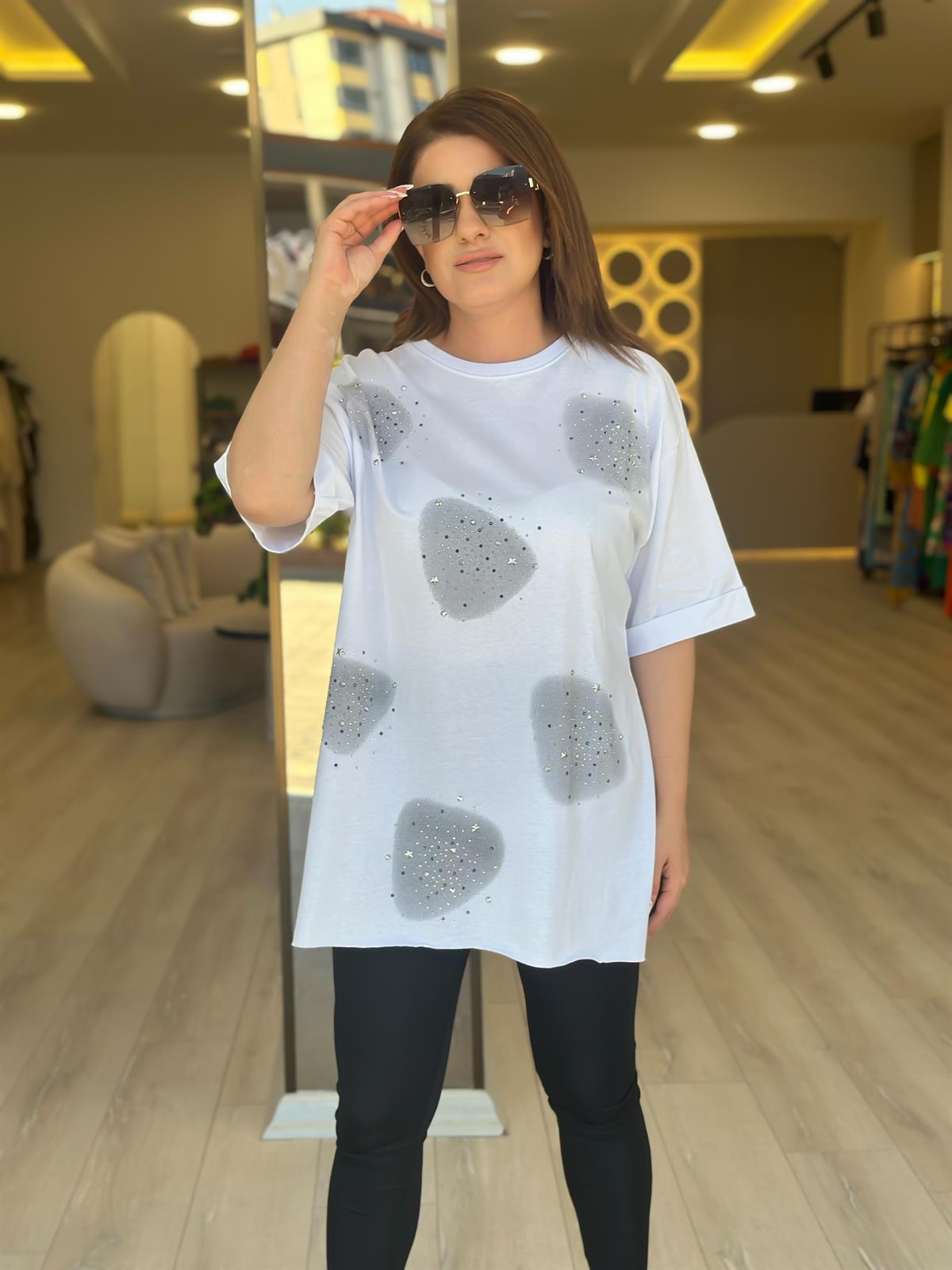 Yuvarlak Taşlı Yanları Yırtmaçlı Tshirt BEYAZ