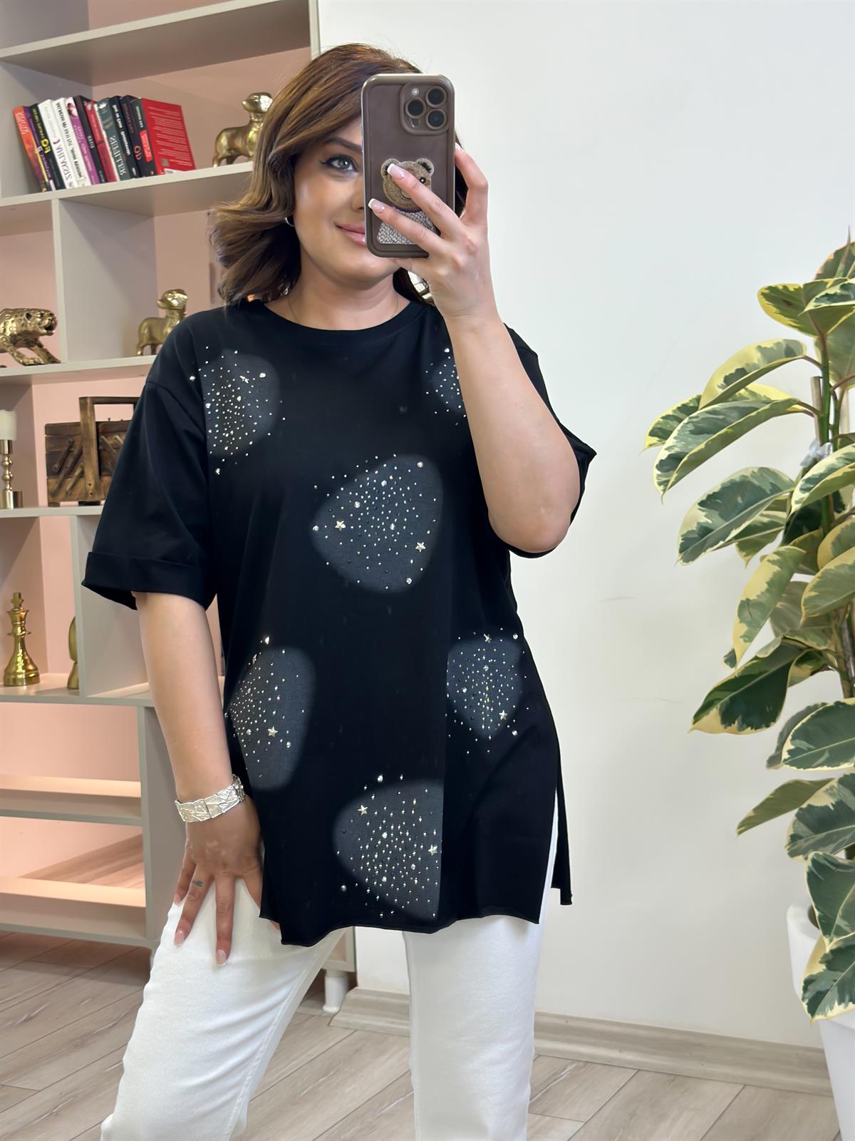 Yuvarlak Taşlı Yanları Yırtmaçlı Tshirt SİYAH