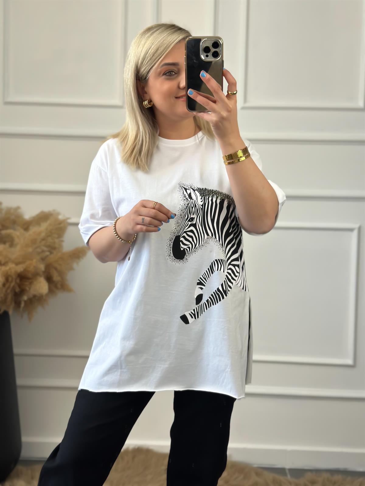 Zebra Desen Bisiklet Yaka Oversize Tshirt BEYAZ