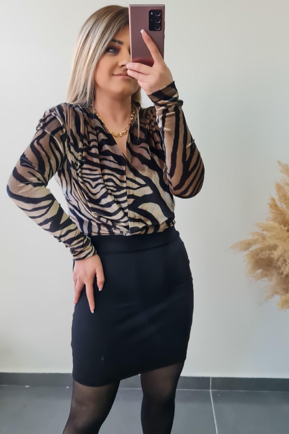 Zebra Desen Vatkalı Zıbınlı Bluz BEJ