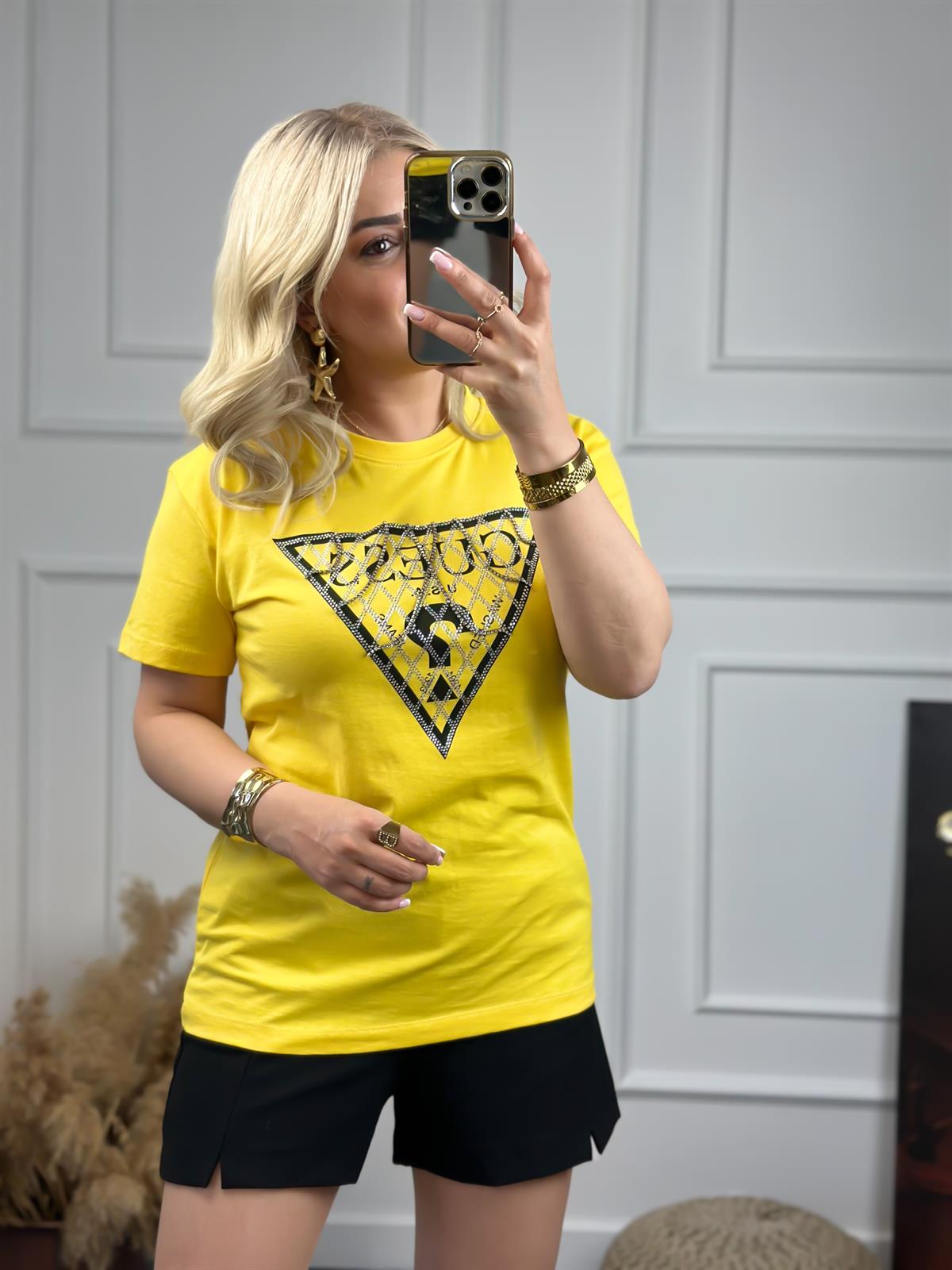 Zincirli Yazı Baskılı Tshirt Sarı