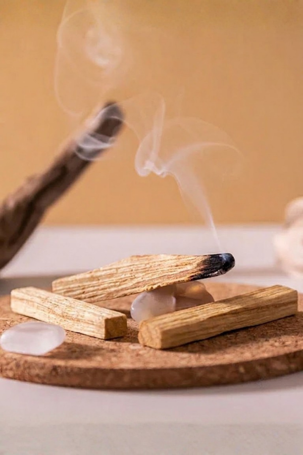 Reyo Palo Santo Doğal Ağaç Tütsüsü 3'lü Paket (3 Adet), %100 Doğal Aromatik Ahşap,  Meditasyon, Yoga, Rahatlama ve Ev Ortamı İçin