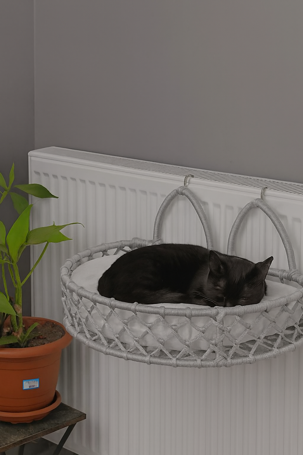 Tasaryum Kedi Köpek Kalorifer Yatağı, Hamak, Radyatör Yatağı Gri