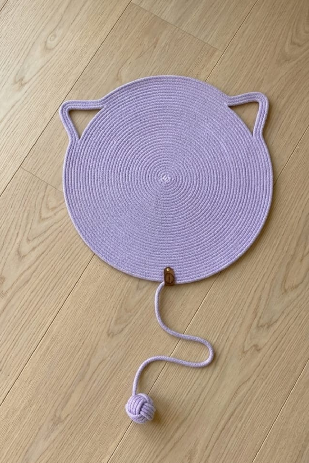 Reyo Pet El Yapımı Oyuncaklı Kedi Tırmalama Matı Tress İpli Lila