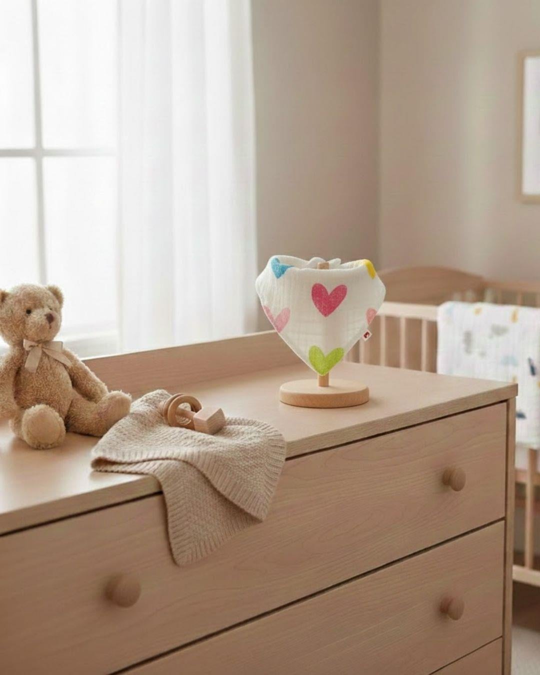 Reyo Beberotti Müslin Önlük Fular Kalpli