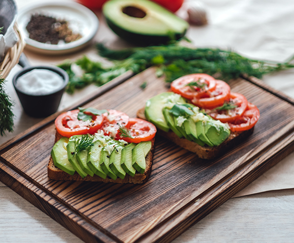 Avokadolu Açık Tost