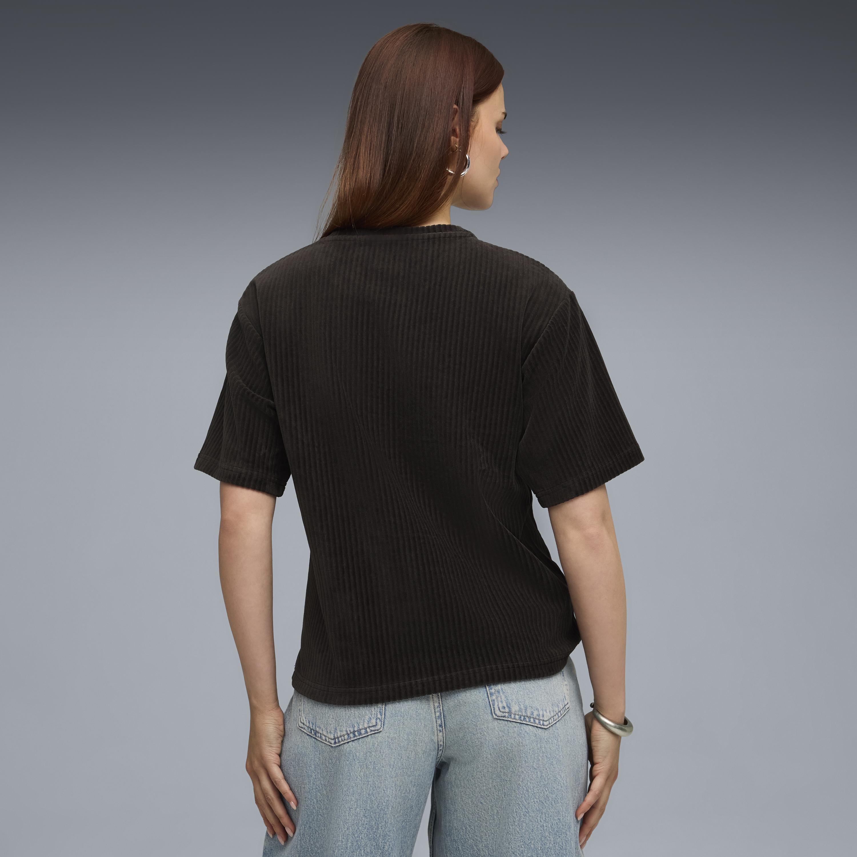 Puma Ess Elevated Velour Tee Kadın Yetişkin T-shirt