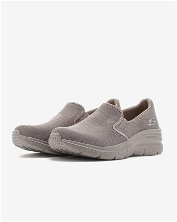 Skechers Fashion Fit Kadın Sneaker