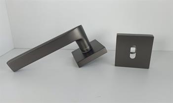 Erkul 475 Aktan Kare Rozetli Alüminyum Mat Titan Kapıkolu 