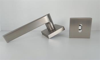 Erkul 475 Aktan Kare Rozetli Alüminyum Mat İnox Kapıkolu 