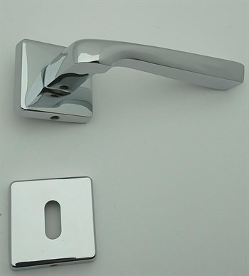 Sersan Emir Kare Rozetli Zamak Krom Kapıkolu 