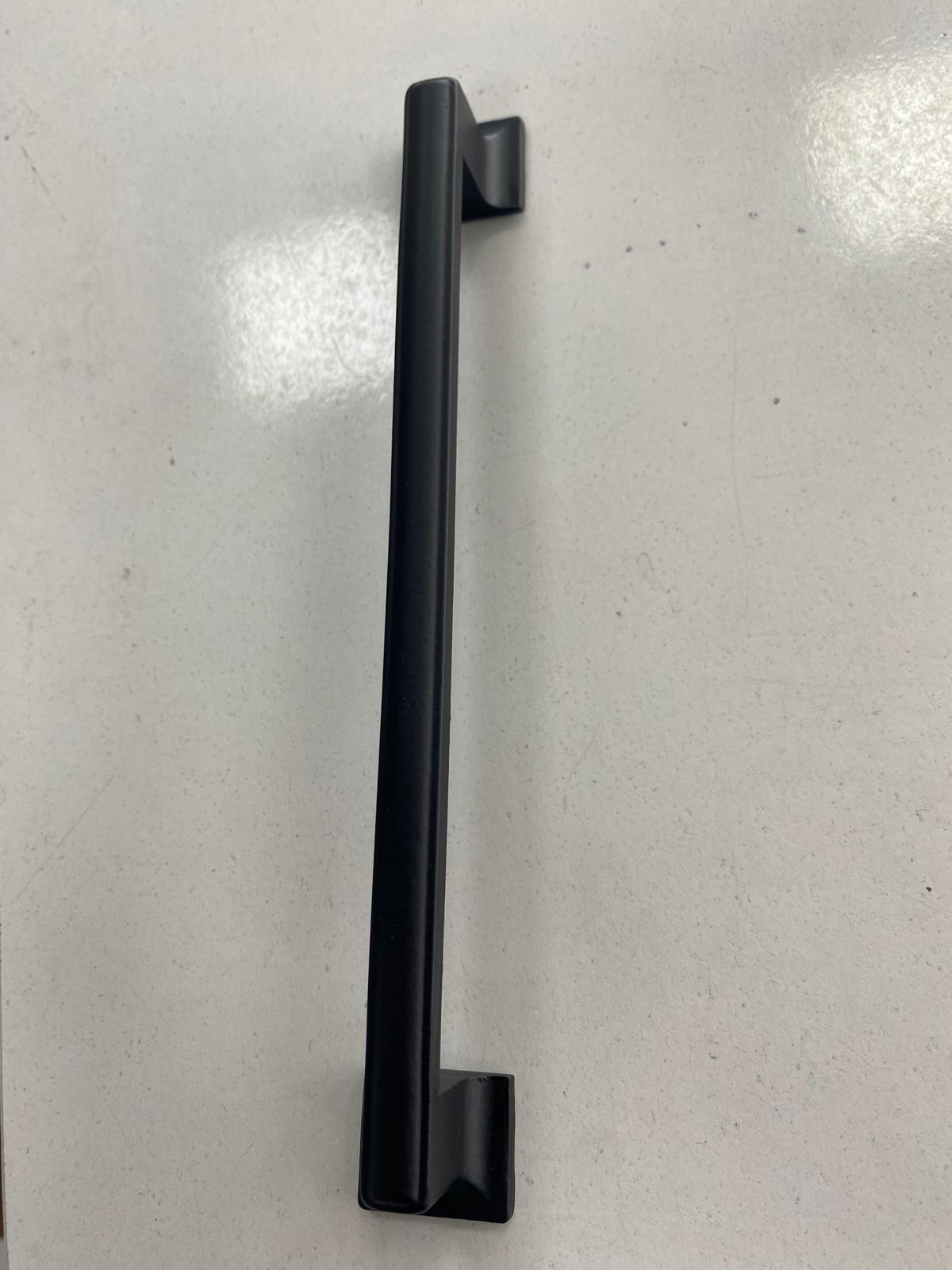 Özer Klas Gama Aluminyum Mobilya Kulp