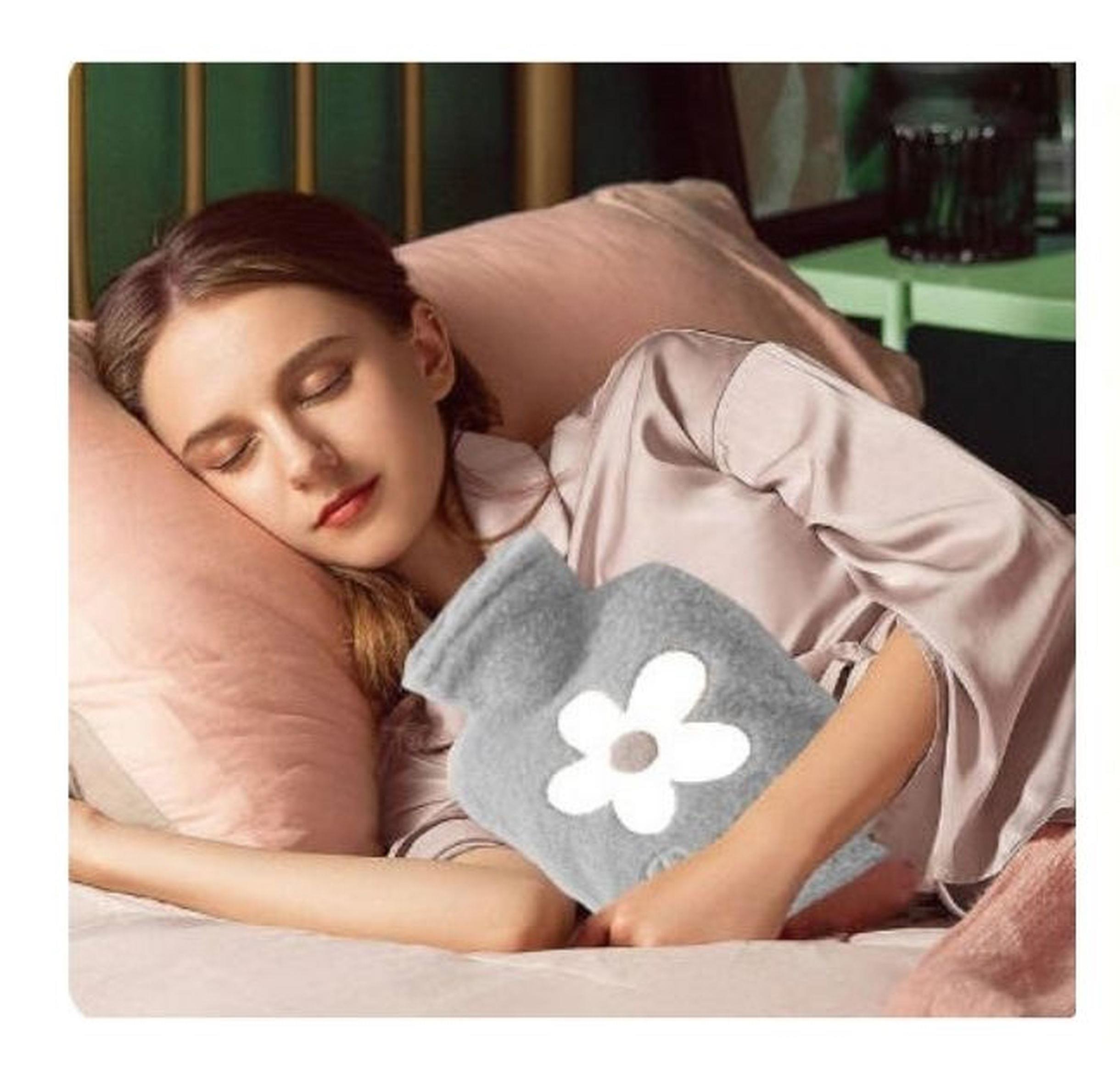 Sıcak Su Torbası Peluş Papatya Desenli Gri  21X13,5X2Cm 500 Ml