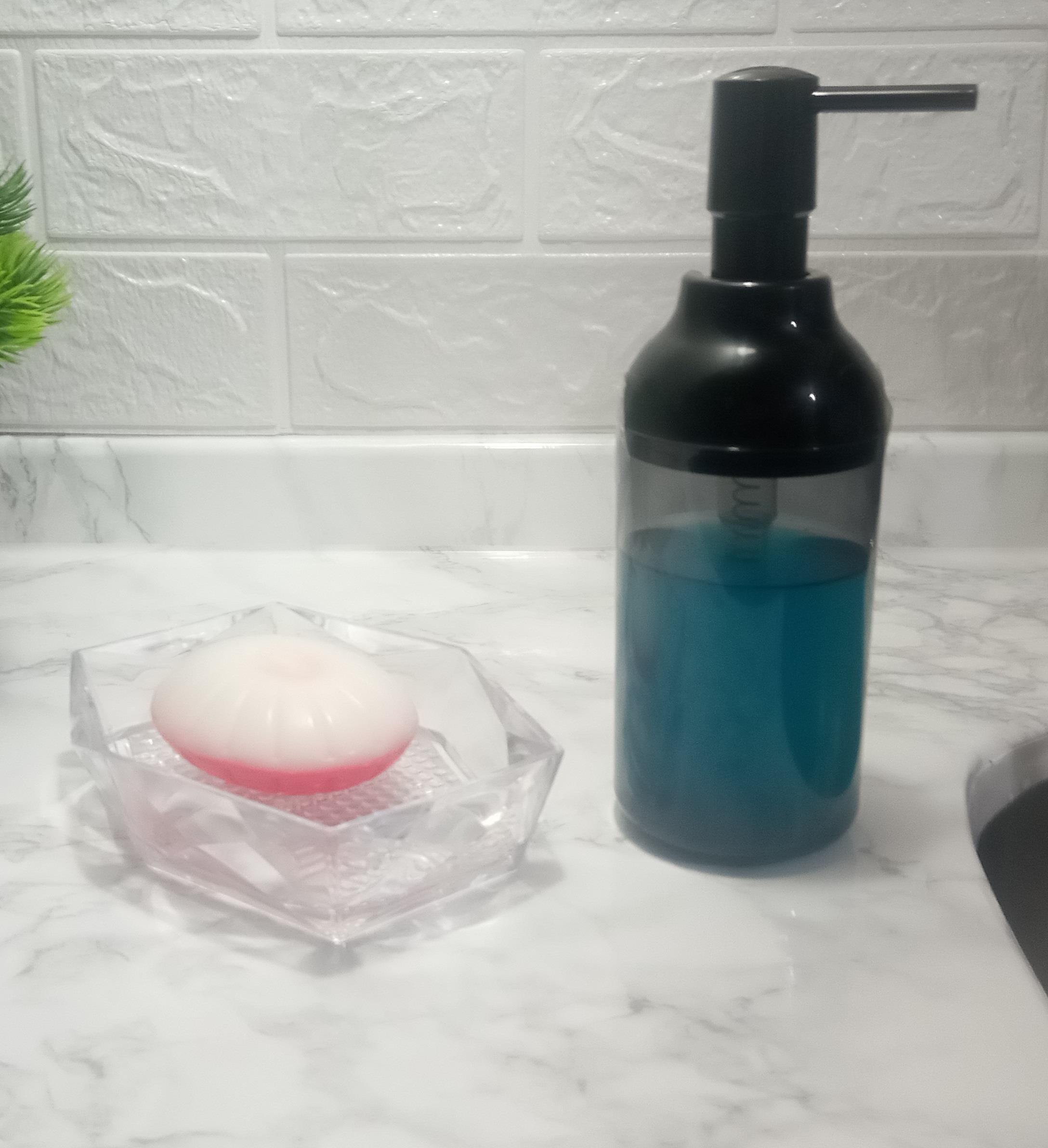 Füme Siyah Akrilik Sıvı Sabunluk Ve Sabunluk 2 Li Banyo Seti