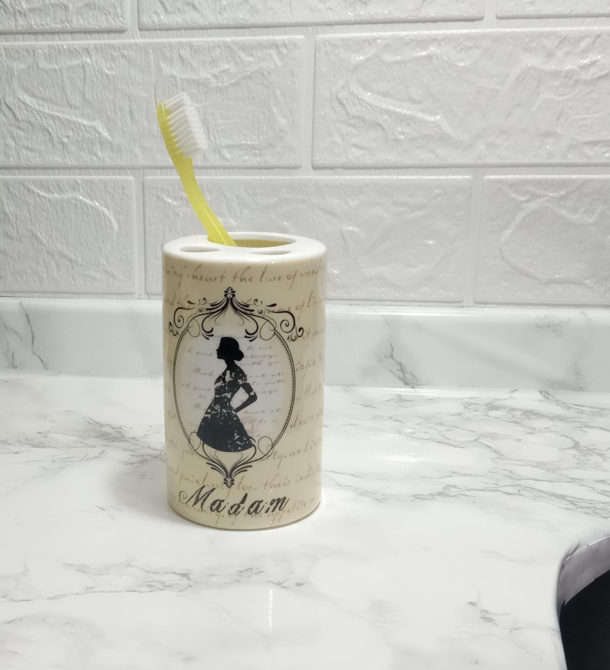 Seramik Diş Fırçalık Madam Desenli 7x7x11cm