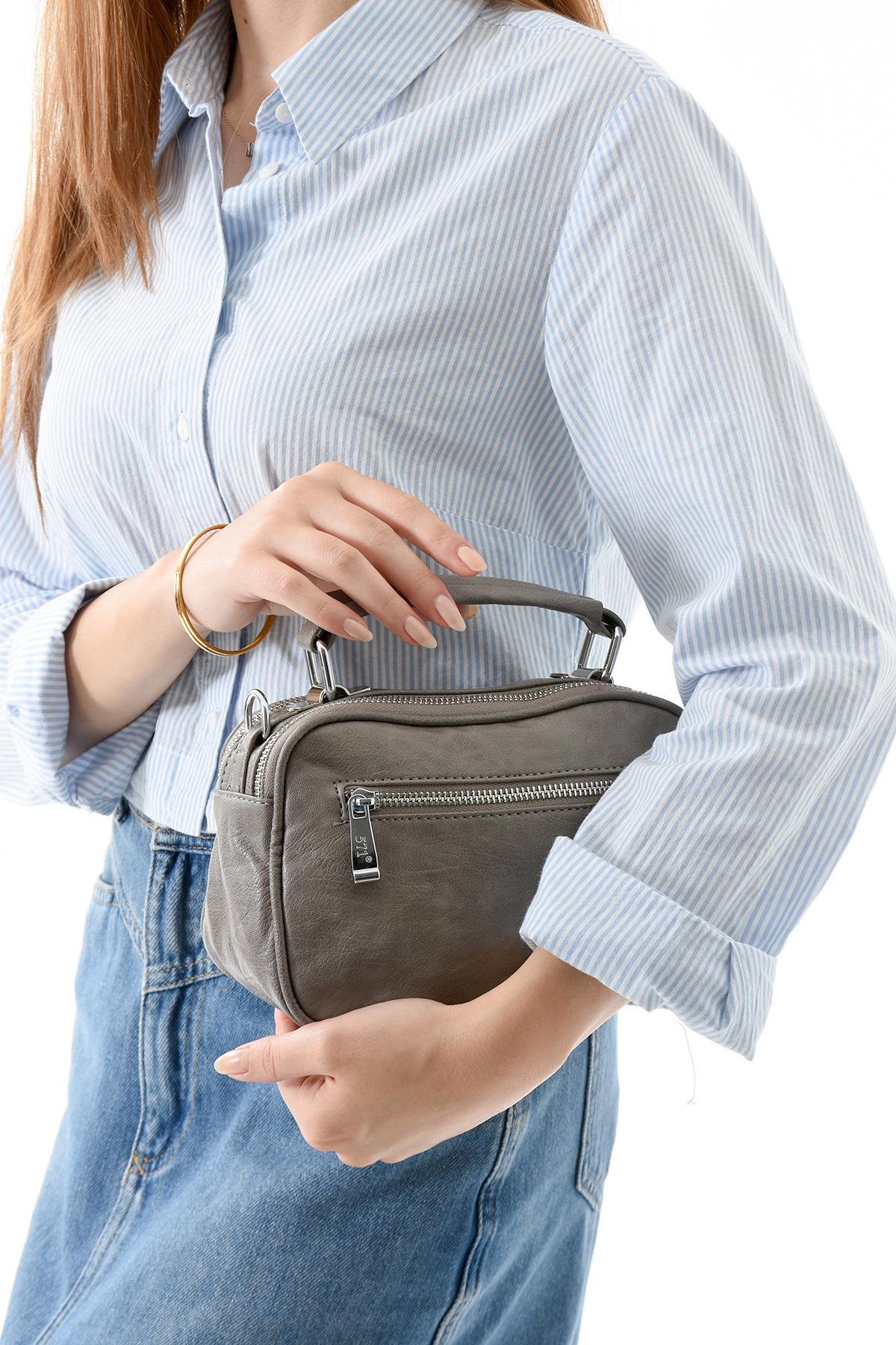 İki Fonksiyonlu Metal Basmalı Suni Deri Omuz, El Çantası Gri (Model: 571-13-17H) 