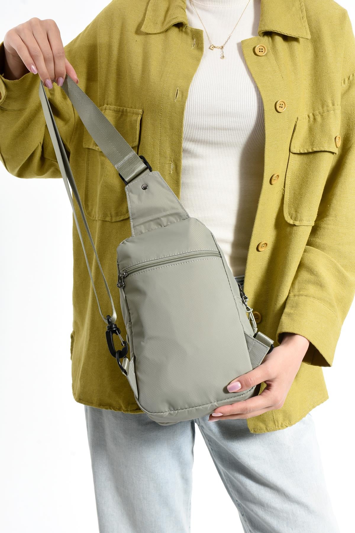 Üç Bölmeli Unisex Göğüs (Bodybag) Çantası Vizon (Model: 571-9N) 