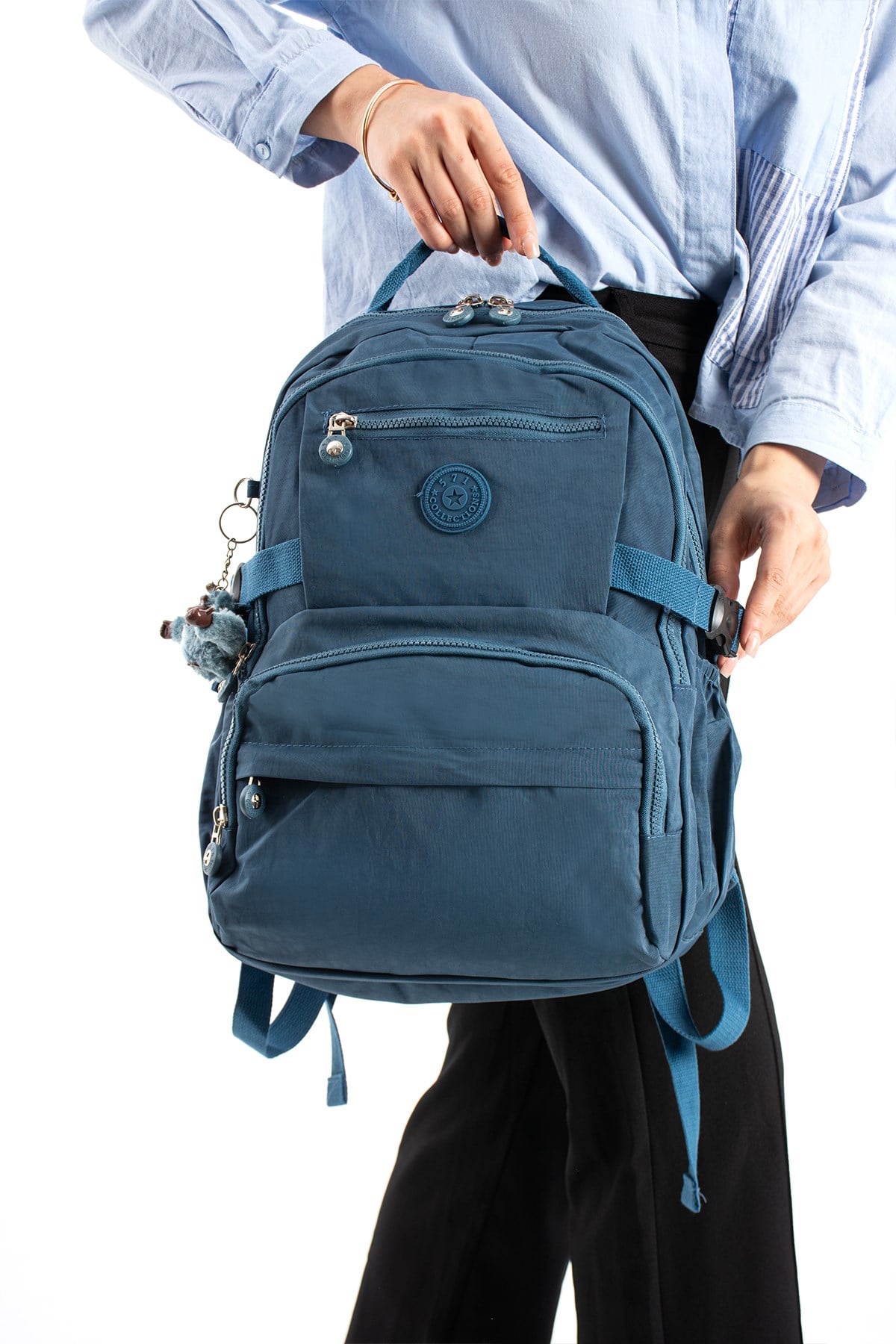 Ultra Hafif Çok Cepli Orta Boy Sırt Çantası Mavi Model: (571-3R)