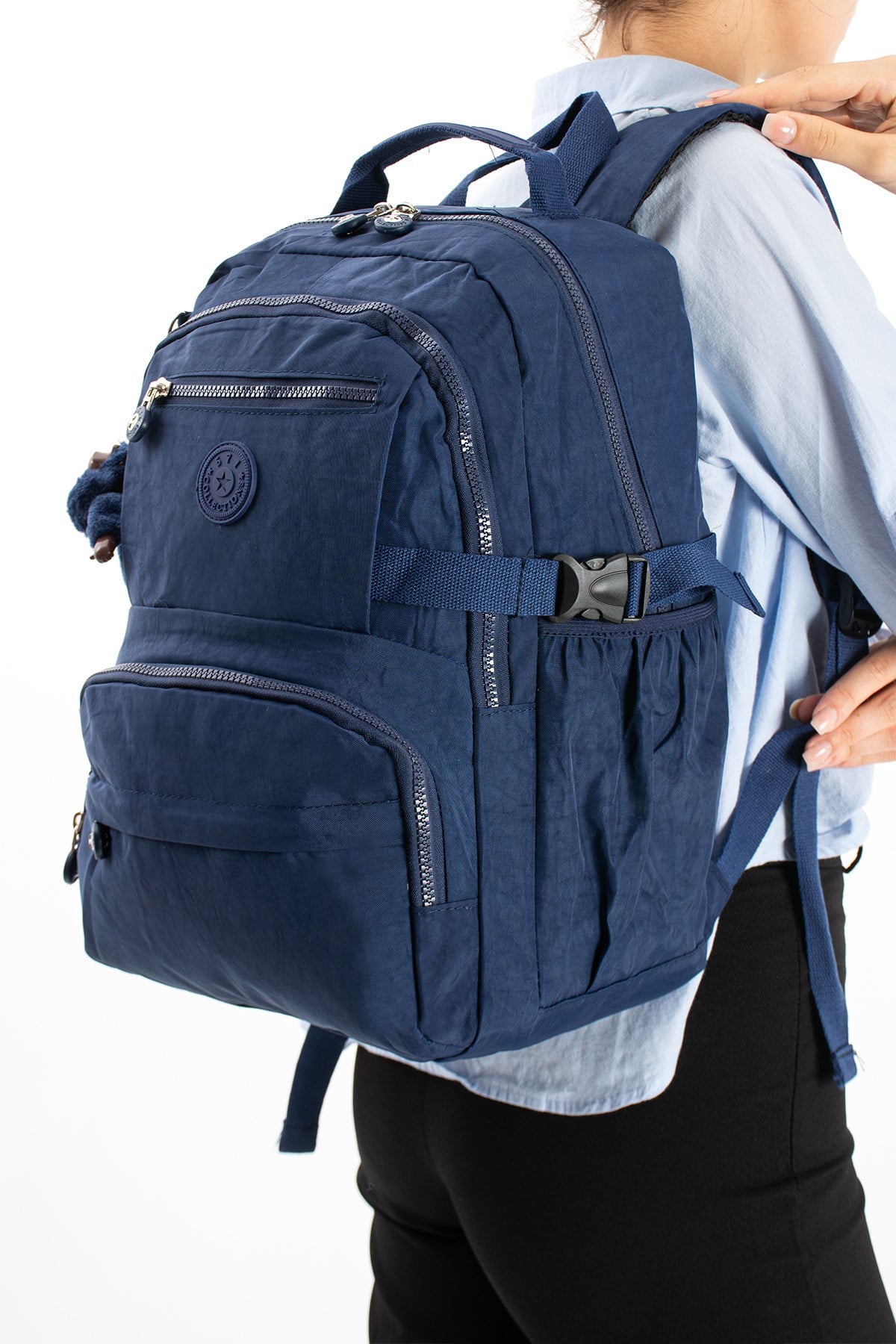 Ultra Hafif Çok Cepli Orta Boy Sırt Çantası Lacivert Model: (571-3R)