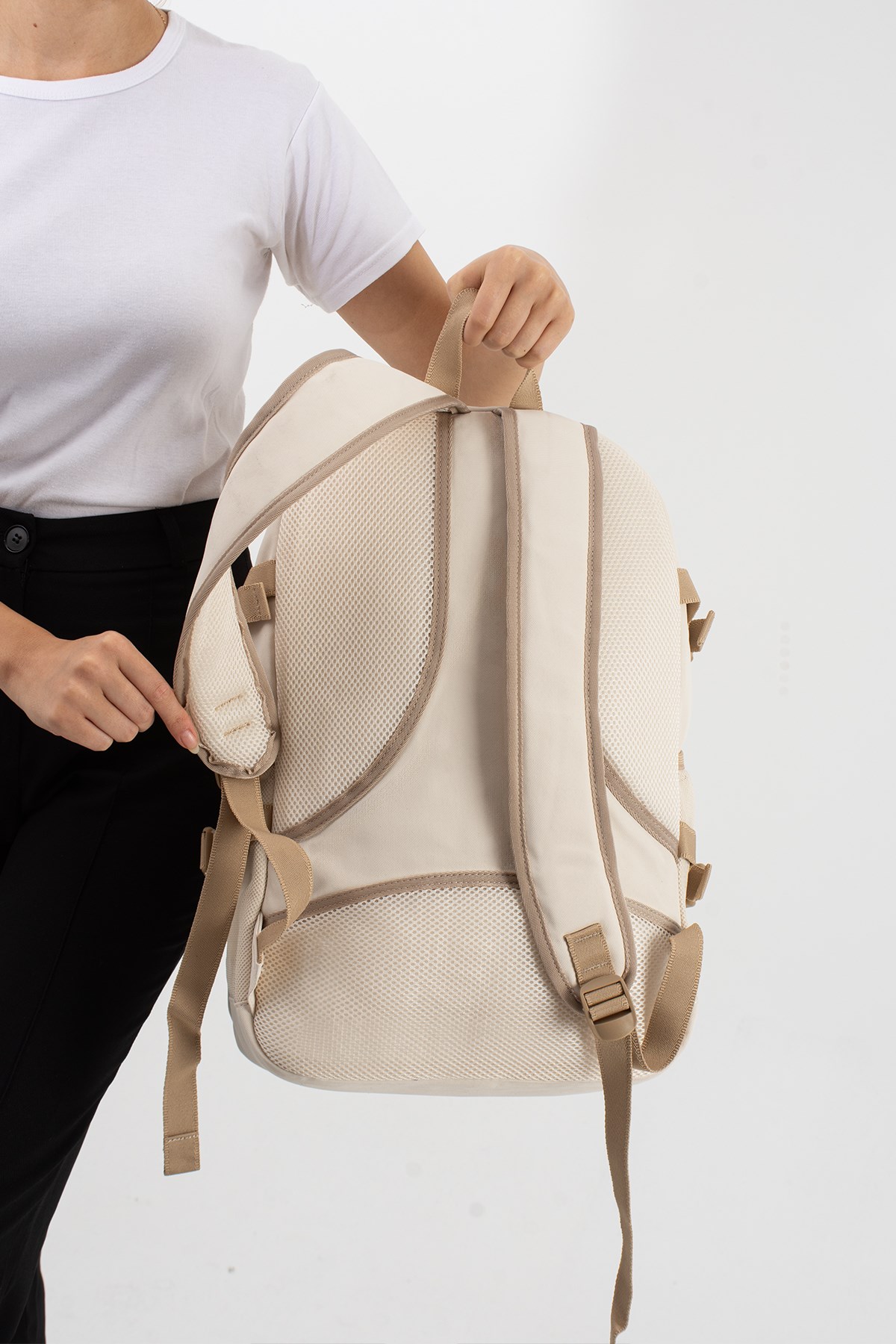 Unisex, Ultra Hafif, Çok Cepli, Sırt Çantası Bej Model: (VNT-3C)