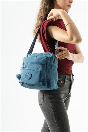 Ultra hafif, çok cepli , çok bölmeli Çapraz askılı Postacı çanta (spor, seyahat, gündelik ) Mavi Model: 571-6U