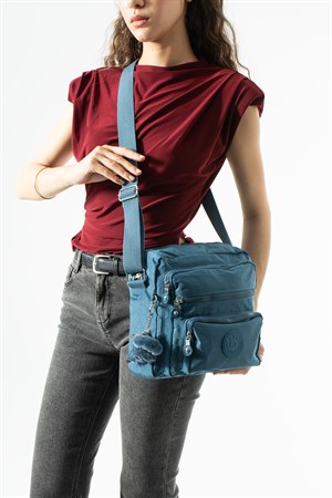 Ultra hafif, çok cepli , çok bölmeli Çapraz askılı Postacı çanta (spor, seyahat, gündelik ) Mavi Model: 571-6U