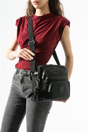 Ultra hafif, çok cepli , çok bölmeli Çapraz askılı Postacı çanta (spor, seyahat, gündelik ) Siyah Model: 571-6U