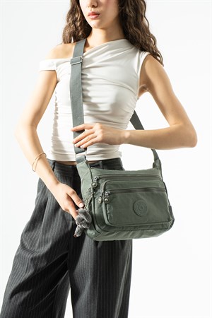 Ultra hafif, çok cepli , çok bölmeli çapraz askılı Postacı Çanta (spor, seyahat, gündelik) Gri Model: 571-6A