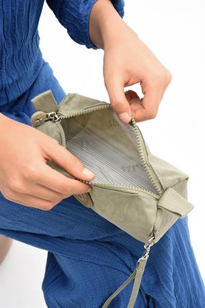 Tek Bölmeli Kalemlik (Yıkanabilir ve Su Geçirmez, makyaj çantası ) Vizon (Model: 571-15H)