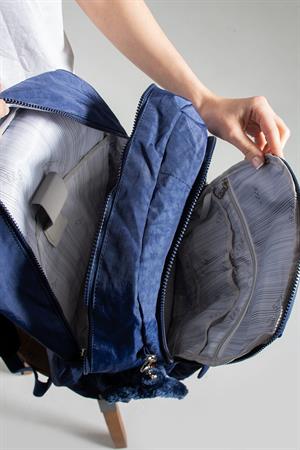 Ultra Hafif Çok Cepli Su Geçirmez Sırt Çantası Unisex Laci (Model: 571-1K)