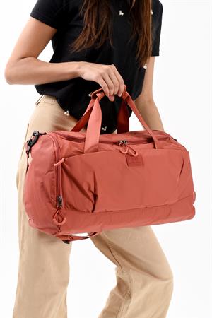 Ultra Hafif Su Geçirmez Ayakkabı Bölmeli Seyahat, Spor Çantası (Hostes, Valiz, Uçak) Kırmızı Model: (571-13-9H)