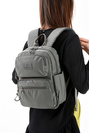 Ultra Hafif Çok Bölmeli Orta Boy Sırt Çantası(Su Geçirmez, Notebook, Laptop) Gri Model: (571-13-9D)